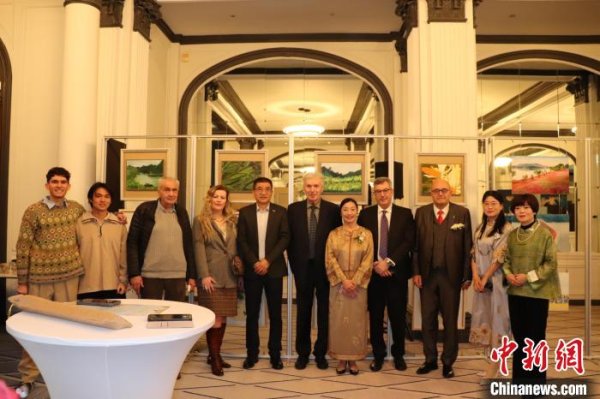 配资风控 杭州淳安农民画巴黎展出获赞誉